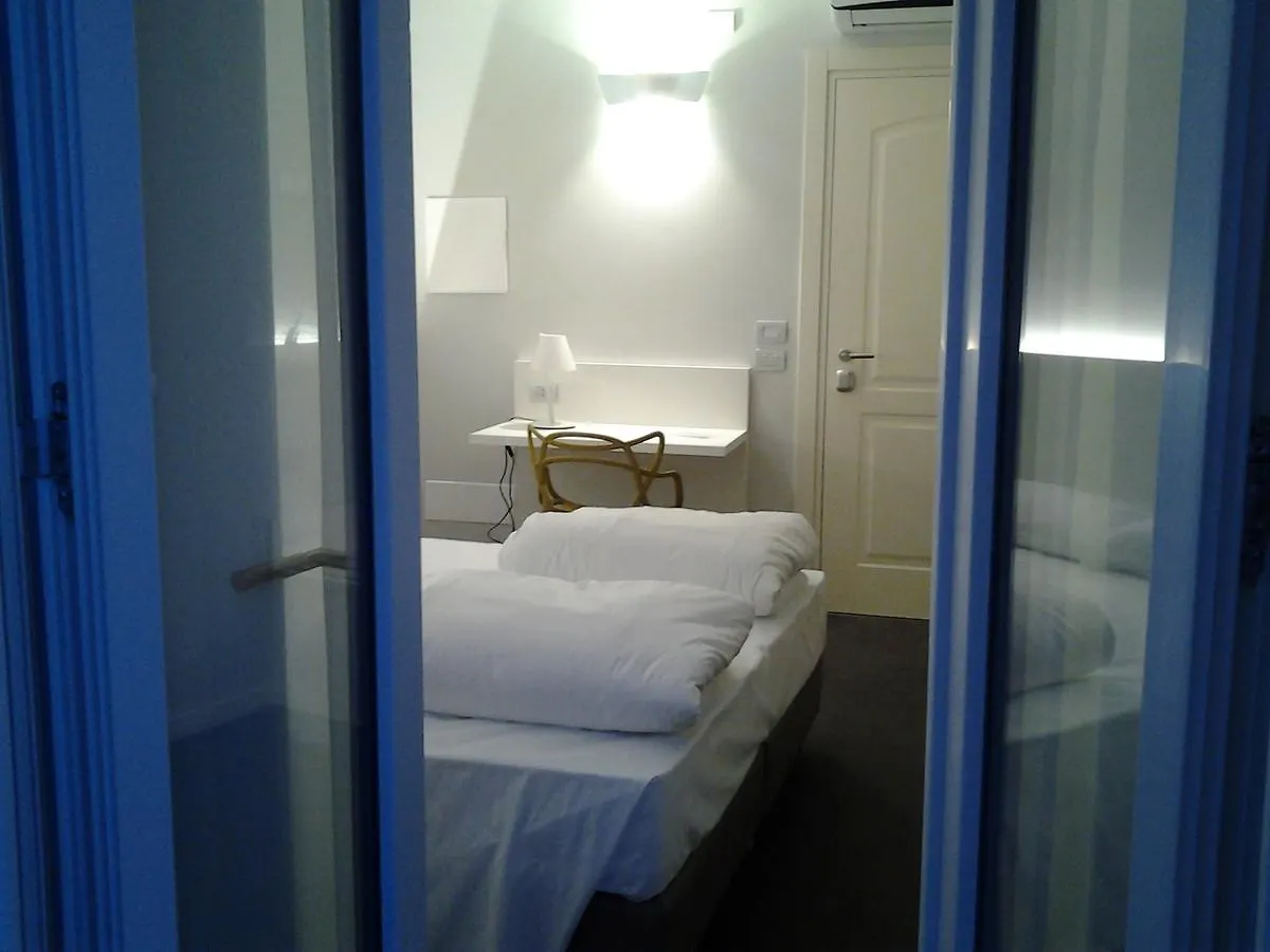 Albergo Dongo