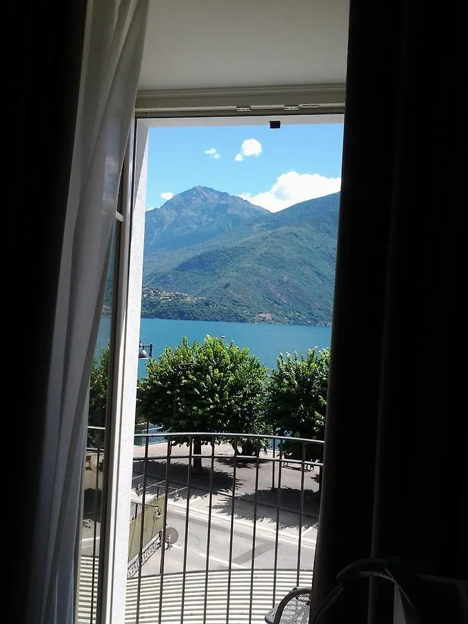 Albergo Dongo 3*,