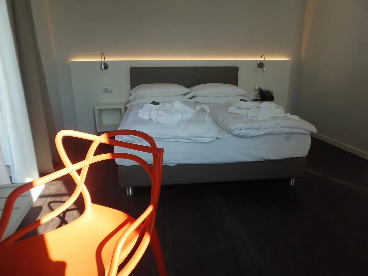 *** Hotel Albergo Dongo Italy