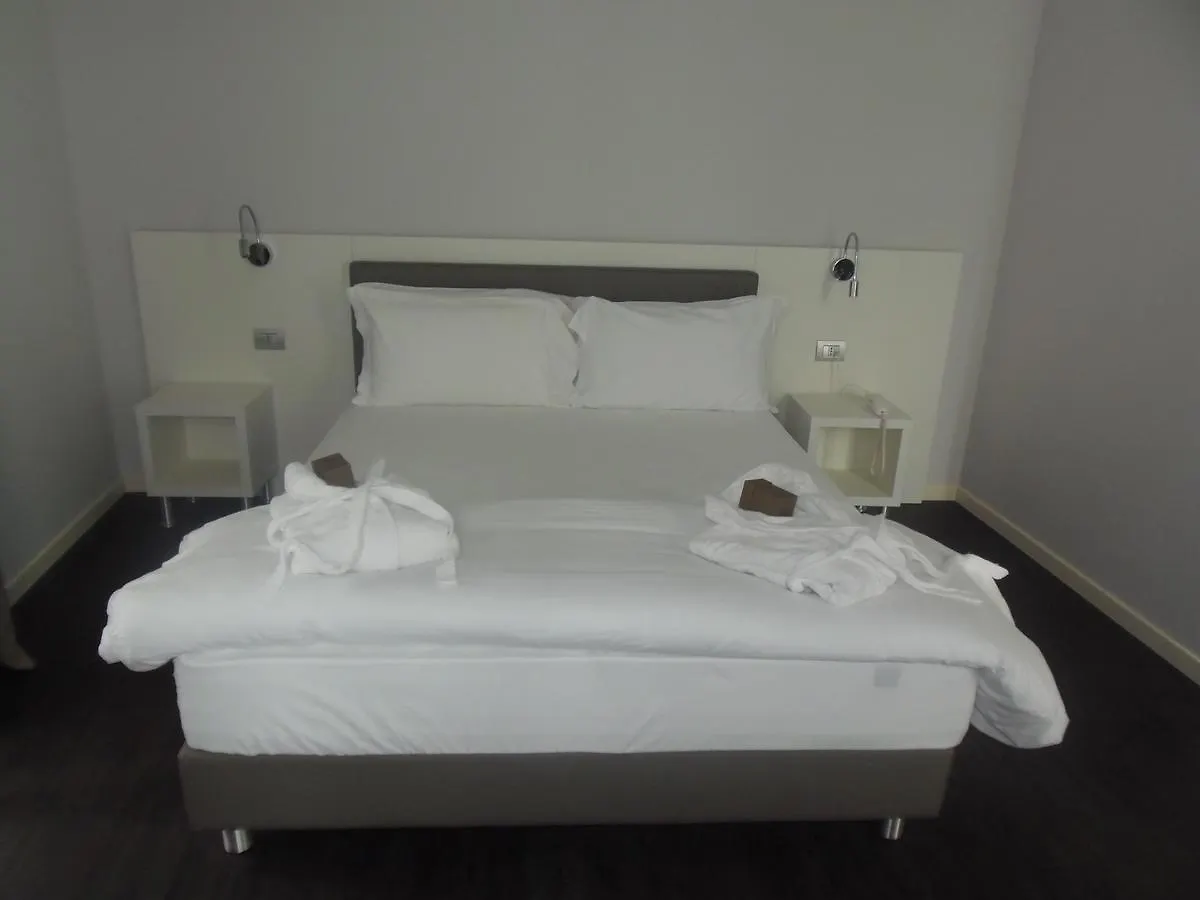 Albergo Dongo Hotel