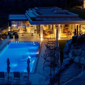 Deville & Hotel Costermano